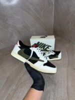Nike Air Jordan 1 Low Travis Scott Medium Olive Colorway - Afbeelding 2