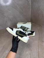 Nike Air Jordan 1 Low Travis Scott Medium Olive Colorway - Afbeelding 3