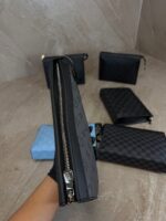 Louis Vuitton Pochette Voyage MM Grey - Afbeelding 2