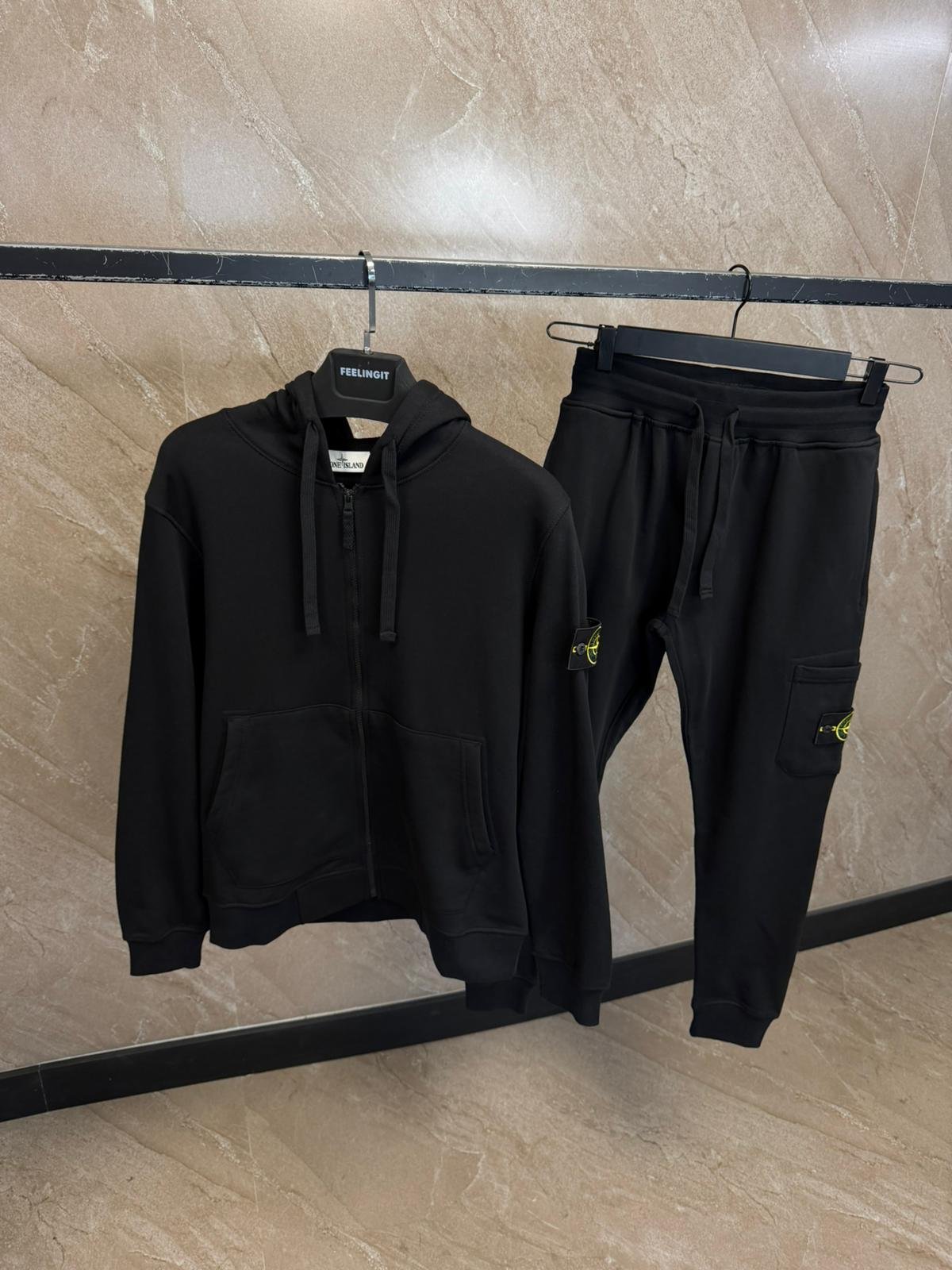 asr1 (5) Stone Island Trainingspak Black Double Logo - Afbeelding 1
