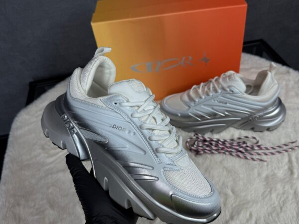 Christian Dior B44 x Lewis Hamilton White/Grey