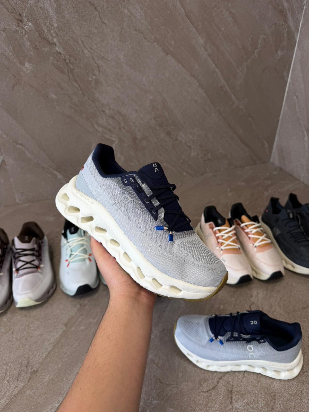 cloud (6) On Cloudtilt Sneaker - Dark Blue - Afbeelding 1