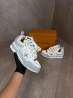Louis Vuitton Skates Trainers Grey White
