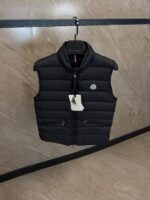 Moncler Bodywarmer Zwart