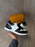 Louis Vuitton Run Away Sneakers Monogram Sneakers - Afbeelding 2