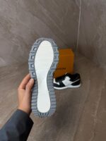 Louis Vuitton Run Away Sneakers Monogram Sneakers - Afbeelding 5