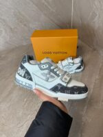 Louis Vuitton Trainer Velcro Strap Monogram Denim Sneakers Grey - Afbeelding 2