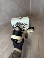 Nike Air Jordan 1 Low Travis Scott Pale Vanilla - Afbeelding 4