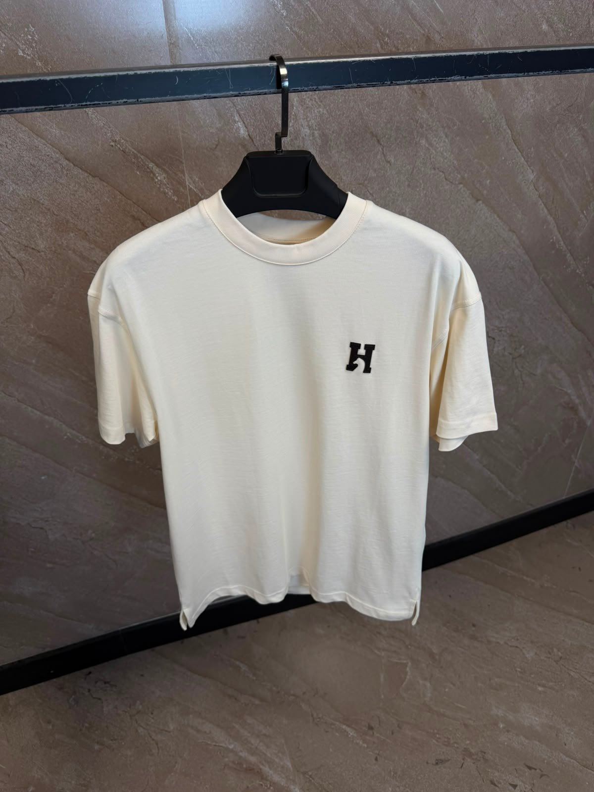 hermests (1) Hermes T-Shirt Small Logo Beige - Afbeelding 1