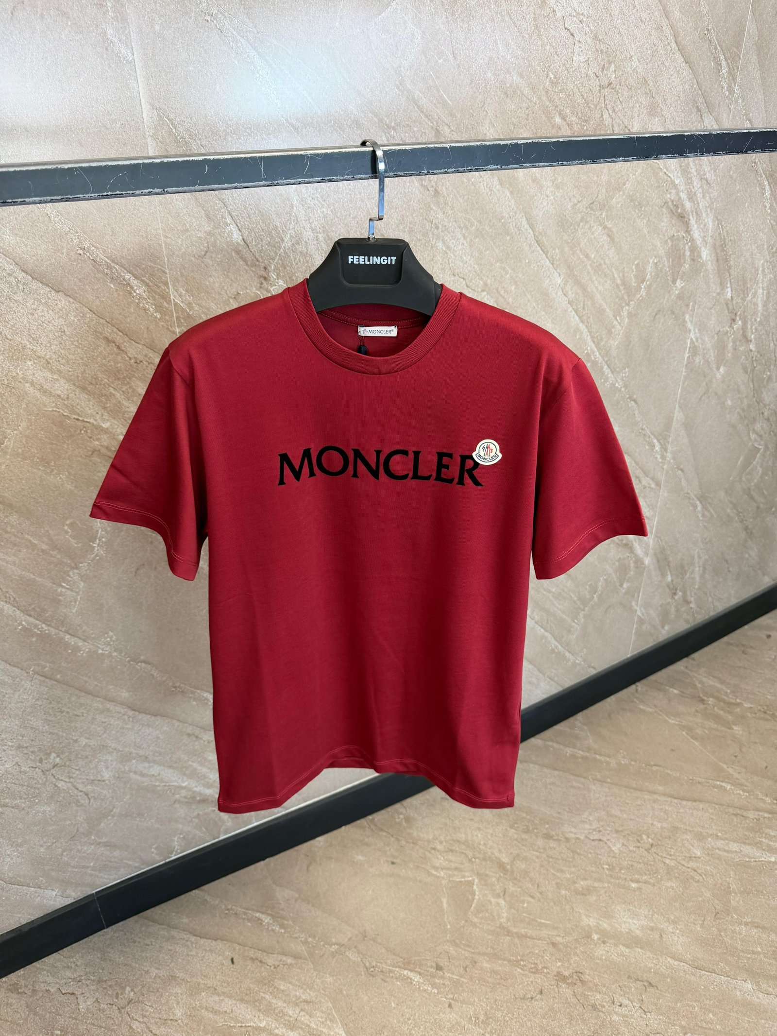 WhatsApp Image 2026-06-16 at 18.08.20 Moncler T-Shirt Red - Afbeelding 1