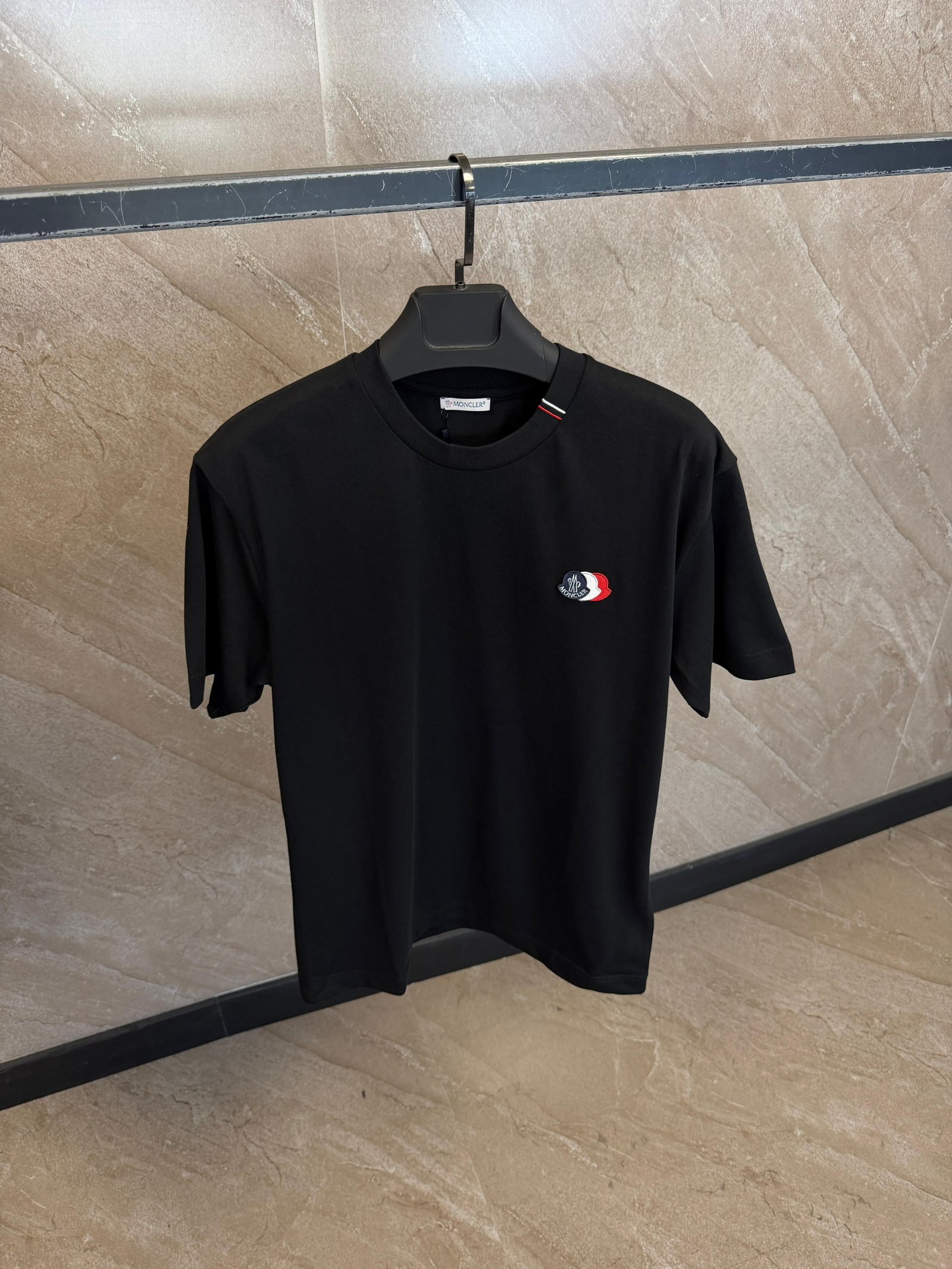 WhatsApp Image 2026-06-16 at 18.19.38 (3) Moncler T-Shirt Black - Afbeelding 1
