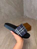 Burberry Blue Slippers - Afbeelding 3